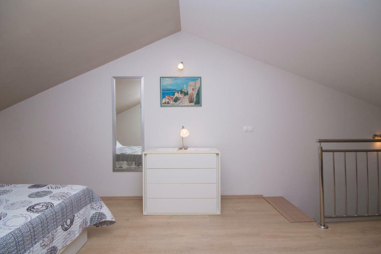 Sea View Apartment Gin Brela Exterior photo