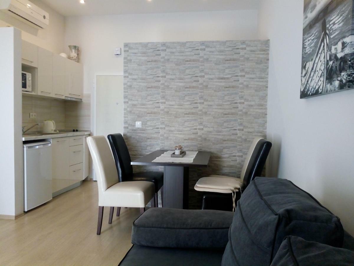 Sea View Apartment Gin Brela Exterior photo